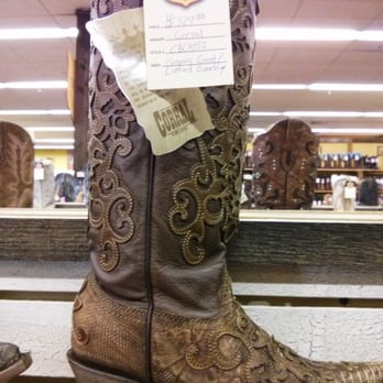 Cavender's Boot City - Men's Clothing Near Me - Austin, Texas