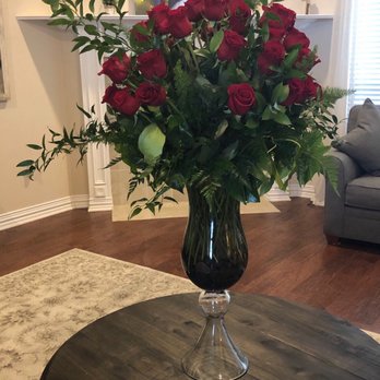 Baylor Flowers - 4 Dozen Red Roses - Florists Near Me - Waco, Texas