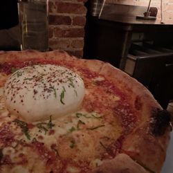 Macchina - Burrata Pizza