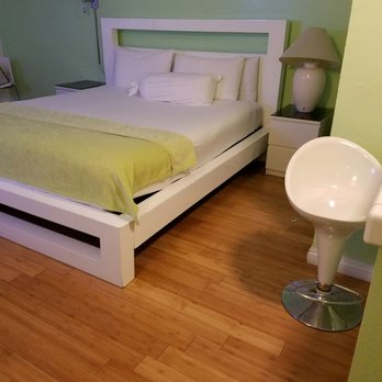 The Capri Hotel - Hotels Near Me - Ojai, California