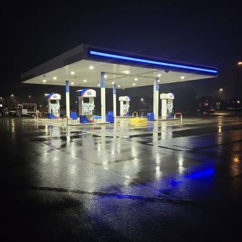 Farmer's Cellar - Gas station - Speakeasies Near Me - Lakeville, Minnesota