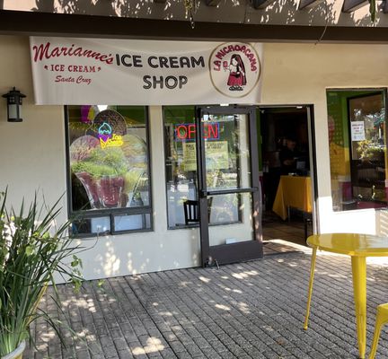 Jerry's La Michoacana by null