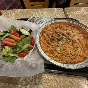 Planet Pizza & Wings - Spaghetti with Vodka sauce and side salad - Pizza Near Me - Hightstown, New Jersey