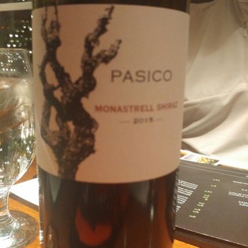 Divolio Ristorante - Bring your own wine restaurant! - Pizza Near Me - Saint-Eustache, Quebec