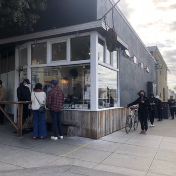 Andytown Coffee Roasters - Outside layout and social distancing. Line up on the right and pick up on the table on the left - Coffee Roasteries Near Me - San Francisco, California Andytown Coffee Roasters - Outside layout and social distancing. Line up on the right and pick up on the table on the left - Coffee Roasteries Near Me - San Francisco, California