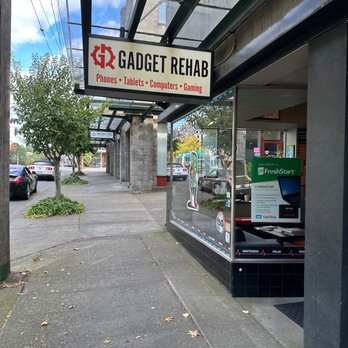Gadget Rehab - Come for repairing an iphone 11. Great service! - Electronics Repair Near Me - Seattle, Washington