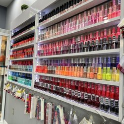 Charm Nail Lounge - Polish galore