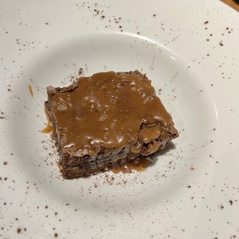 La Rosa Rossa - A caramel brownie that was the most delicious thing ever. It was even better than the chocolate soufflé. - Pizza Near Me - Venezia, VE La Rosa Rossa - A caramel brownie that was the most delicious thing ever. It was even better than the chocolate soufflé. - Pizza Near Me - Venezia, VE