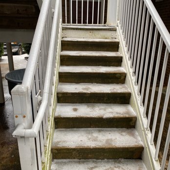 Hawthorn Suites by Wyndam - Here's the untreated stairs - Hotels Near Me - Vienna, Virginia Hawthorn Suites by Wyndam - Here's the untreated stairs - Hotels Near Me - Vienna, Virginia