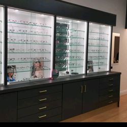 Mullins & Henry FAOI Opticians