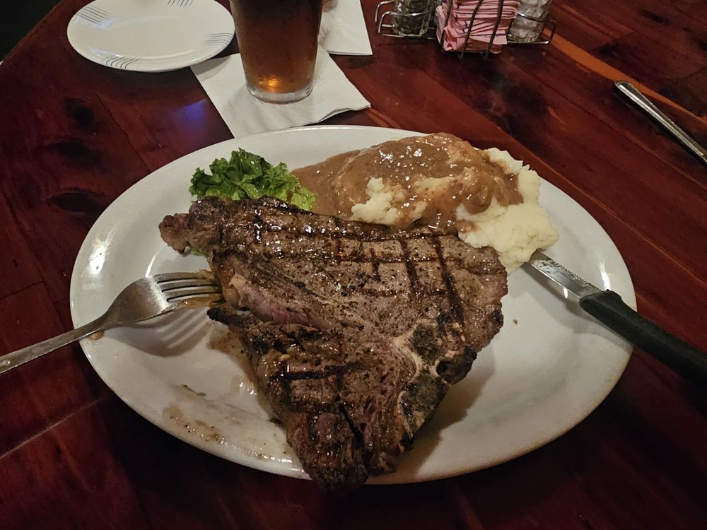 CATTLETOWN STEAKHOUSE AND SALOON Updated October 2024 82 Photos