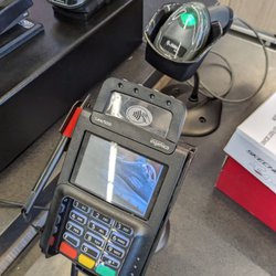 SKECHERS Warehouse Outlet - Payment machine