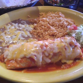 Avocado's Mexican Restaurant - Lunch Burrito With Rice & Beans - Mexican Near Me - Everett, Washington Avocado's Mexican Restaurant - Lunch Burrito With Rice & Beans - Mexican Near Me - Everett, Washington