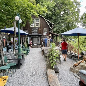 Early Terrible - Upper terrace - Bars Near Me - Woodstock, New York