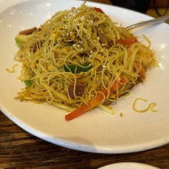 Ginger - Singapore Noodles - Chinese Near Me - National Harbor, Maryland