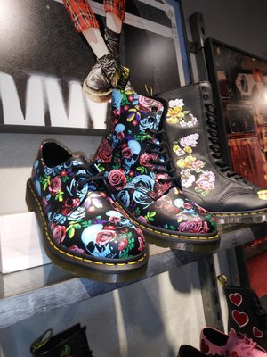 Dr. Martens Bedford Ave. by null