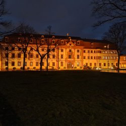 Thüringer Staatskanzlei - Leider nur von außen erleuchtet