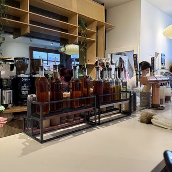 The Nitro Bar - Inside - Coffee & Tea Near Me - Newport, Rhode Island