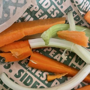 Wingstop - Not fresh at all... look at the color of the carrots - Chicken Wings Near Me - Bellevue, Washington