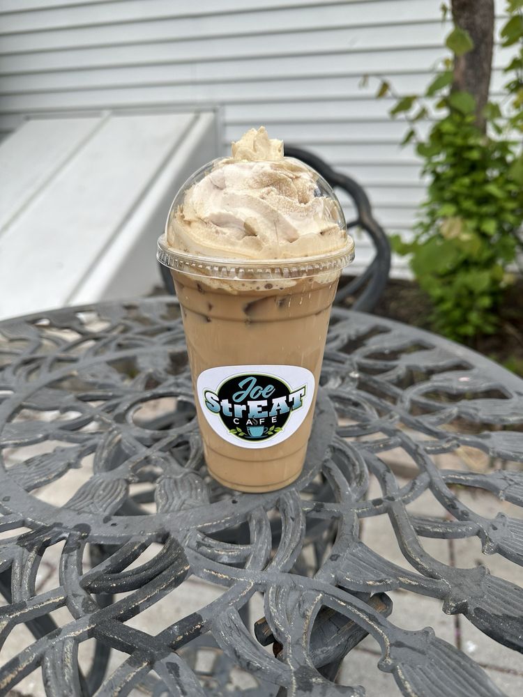 Joe StrEAT Cafe Logo