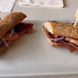 Enrique Tomas - Baguette