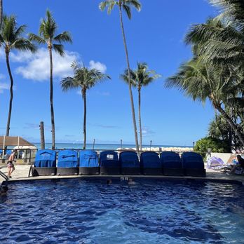 Outrigger Waikiki Beach Resort - Resorts Near Me - Honolulu, Hawaii