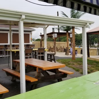 Brewers Landing - Outdoor deck seating - Sports Bars Near Me - Essex, Maryland