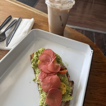 Grey & Cash - Avocado toast - Breakfast & Brunch Near Me - Monrovia, California