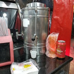 Mister Dog Food Truck - Complementary coffe