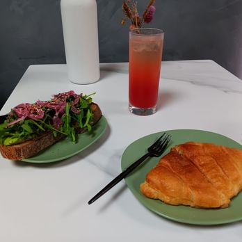 Elm Roastery - Avocado toast and ham & cheese croissant!! - Coffee Roasteries Near Me - Elmhurst, New York
