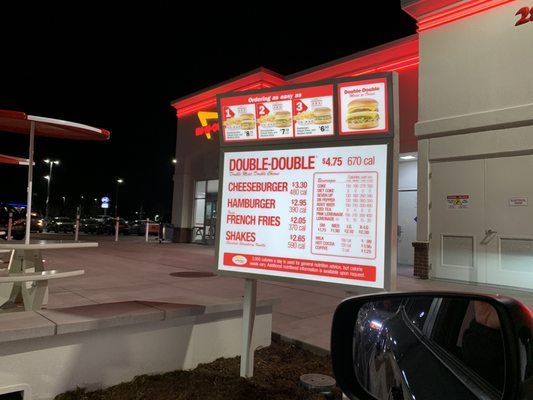 In-N-Out Burger by null