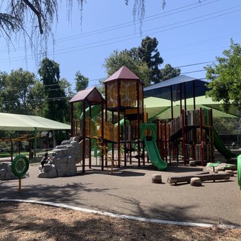 Glenoaks Park - Beautiful, clean, big and the best part is the shadow! - Parks Near Me - Glendale, California Glenoaks Park - Beautiful, clean, big and the best part is the shadow! - Parks Near Me - Glendale, California