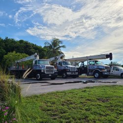 Key Largo Canvas - Crane Service, Awnings, Marine Canvas, Upholstery, Shade Sails, Custom Covers, Shade, Repairs, Fabric and DIY Supplies.