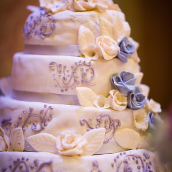Le Balcon Bakery - photographer captured the cake from the best possible angle, as the cake was slanted and caving in from the middle. - Bakeries Near Me - Los Angeles, California Le Balcon Bakery - photographer captured the cake from the best possible angle, as the cake was slanted and caving in from the middle. - Bakeries Near Me - Los Angeles, California