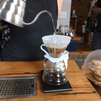 Commonplace Coffee - Making pour over of Tanzania - Coffee Roasteries Near Me - Pittsburgh, Pennsylvania