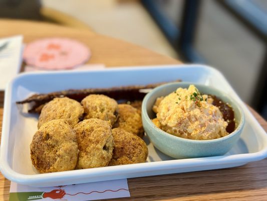 Waymore's Guest House & Casual Club by null