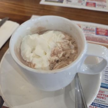 Pompton Queen Diner - hot chocolate half finished - Diners Near Me - Pompton Plains, New Jersey
