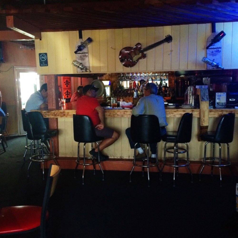 Los Comales Taqueria - The bar - Mexican Near Me - Memphis, Tennessee Los Comales Taqueria - The bar - Mexican Near Me - Memphis, Tennessee