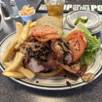 Jackson Hole Burgers - The East Sider burger platter - Burgers Near Me - Englewood, New Jersey Jackson Hole Burgers - The East Sider burger platter - Burgers Near Me - Englewood, New Jersey