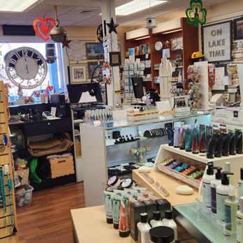 Consignment Castle - Used, Vintage & Consignment Near Me - Southwick, Massachusetts
