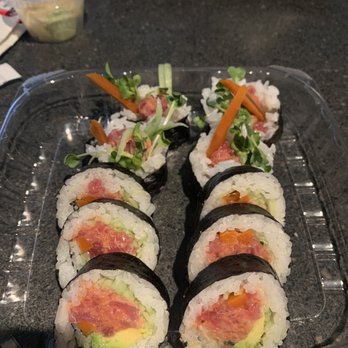Billy Sushi - Spicy tuna roll (2 portions) - Japanese Near Me - Minneapolis, Minnesota Billy Sushi - Spicy tuna roll (2 portions) - Japanese Near Me - Minneapolis, Minnesota