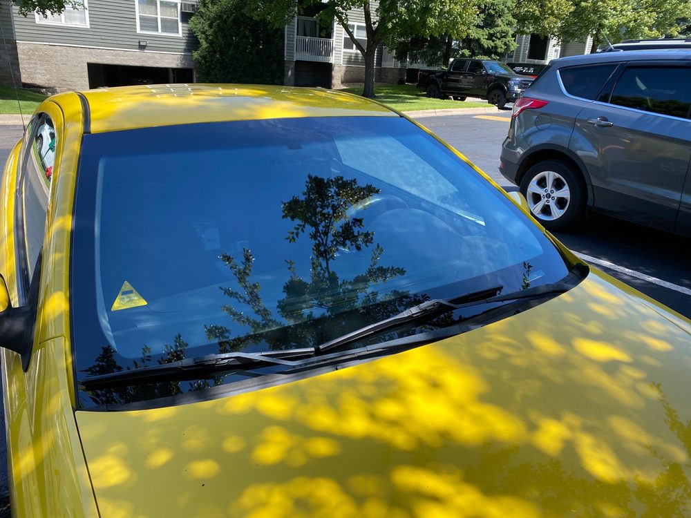 ADVANTAGE AUTO GLASS Updated August 2024 Burnsville, Minnesota