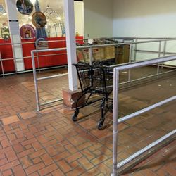 TJ Maxx - Cart area