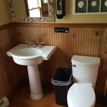 The Sagamore  - Very nice clean restroom - New American Near Me - Sagamore, Massachusetts