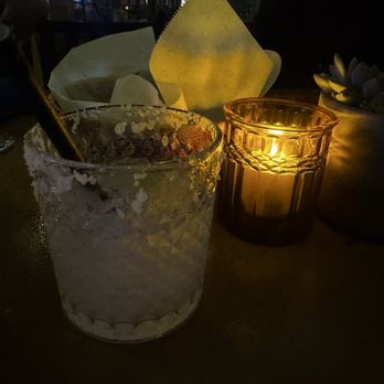 Casa Chida - House margarita, chips & salsa & beans as a dip - Mexican Near Me - Los Angeles, California Casa Chida - House margarita, chips & salsa & beans as a dip - Mexican Near Me - Los Angeles, California