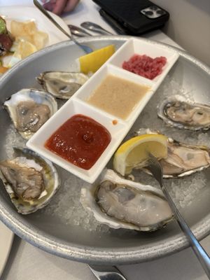 Lenny's North Seafood & Steakhouse by null