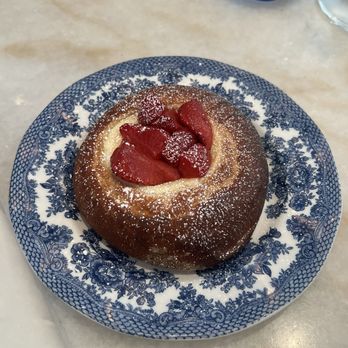 Harry's Fine Foods - sweet cream bun - New American Near Me - Seattle, Washington