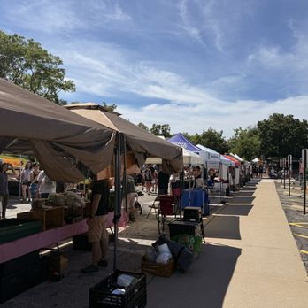 Batavia Farmers Market - Farmers Market Near Me - Batavia, Illinois Batavia Farmers Market - Farmers Market Near Me - Batavia, Illinois