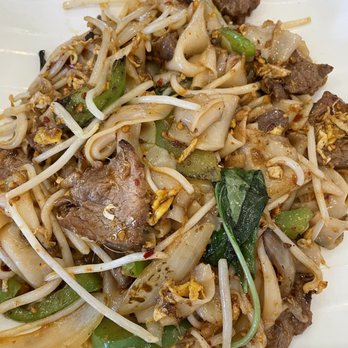 Basil Delight - Pad Kee Mao with Beef - Thai Near Me - Pleasanton, California Basil Delight - Pad Kee Mao with Beef - Thai Near Me - Pleasanton, California