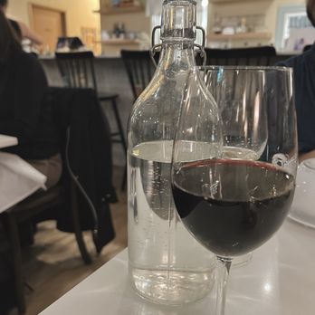 Mereon - French Near Me - West Vancouver, British Columbia
